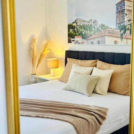 Apartments Sunny Elza Хвар Екстериор снимка