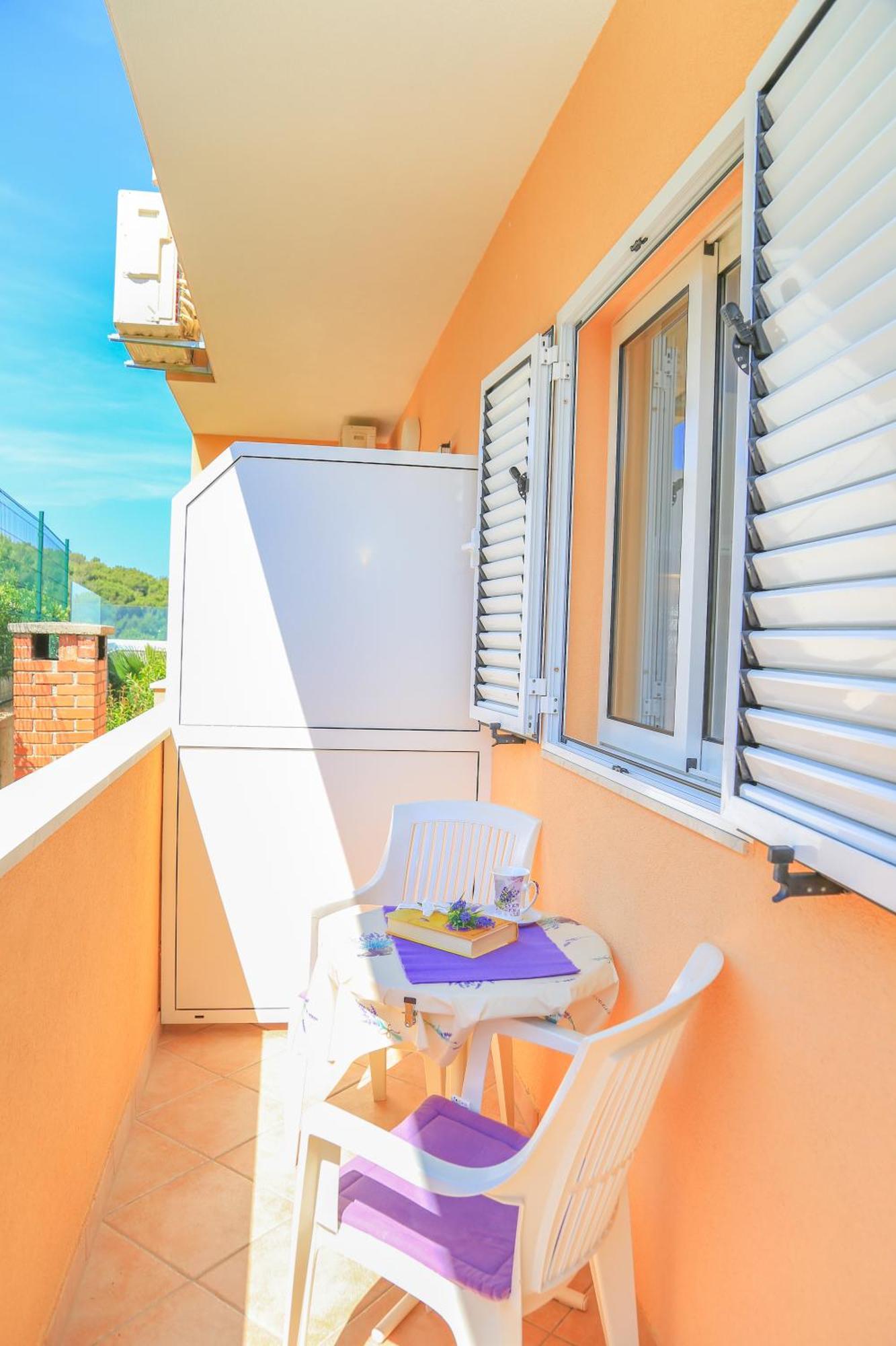 Apartments Sunny Elza Хвар Екстериор снимка