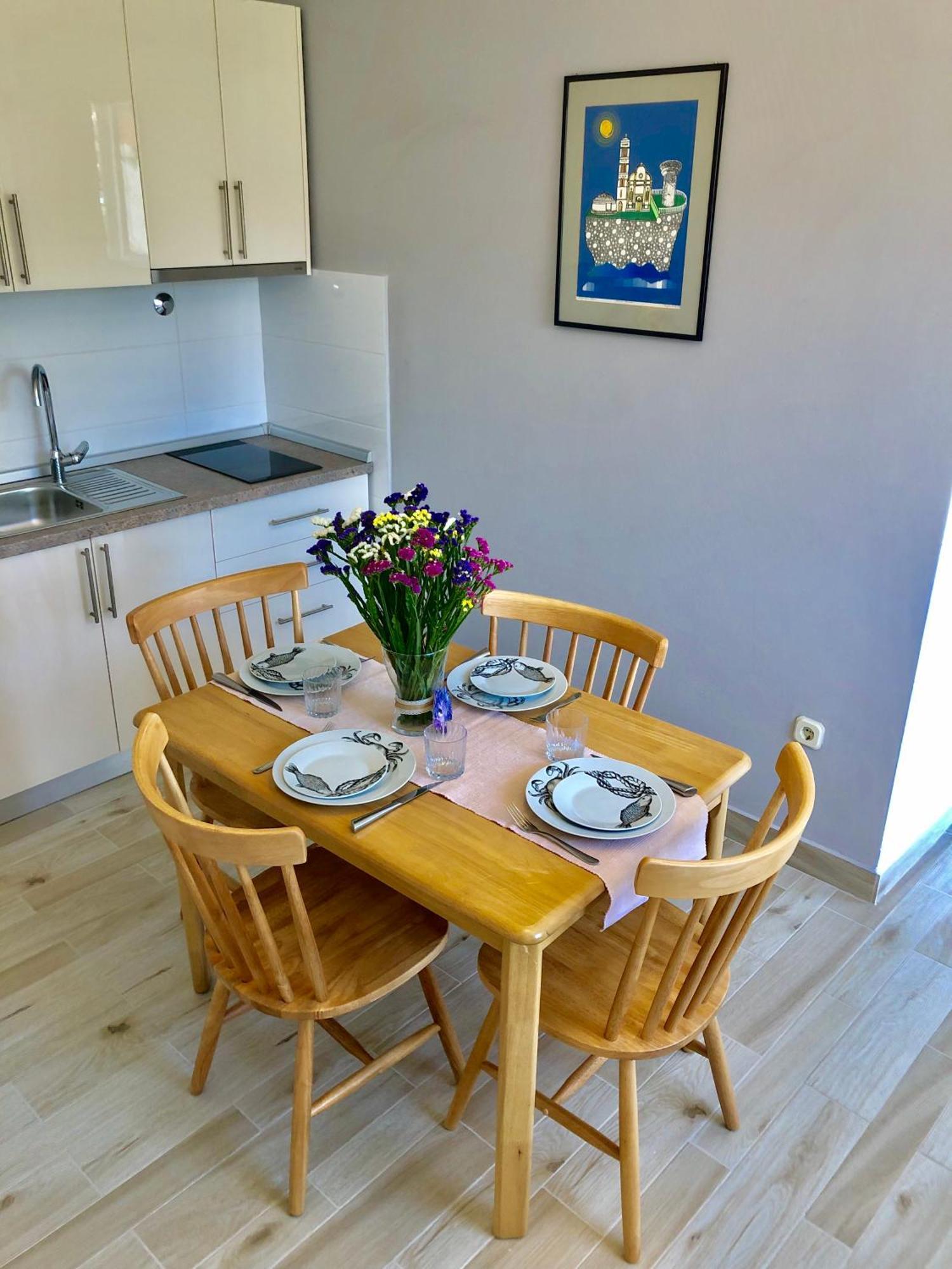 Apartments Sunny Elza Хвар Екстериор снимка